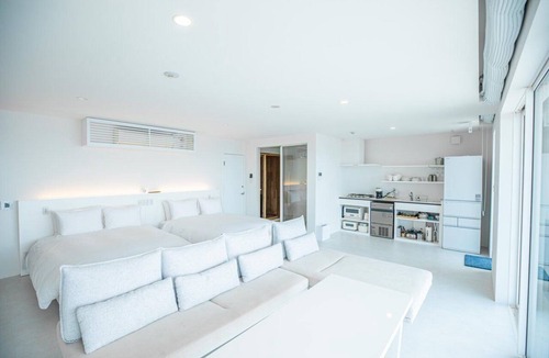 Futtsu Apartment | Luxury Oceanfront Villa with Mt. Fuji View | 170㎡ | Sleeps 8 |Near Tokyo