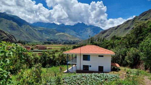 Huayllabamba House | Luxury refuge with jacuzzi and epic views