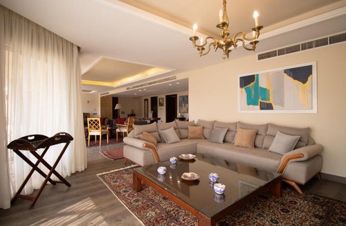 Giza Hotel | Luxury Rooms in the Heart of Pyramids