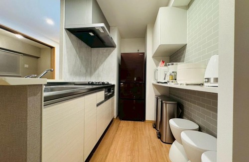 Hakozaki Apartment | LuxurySweet East71 最大7人 ペット可 箱崎宮前駅徒歩3分 新築