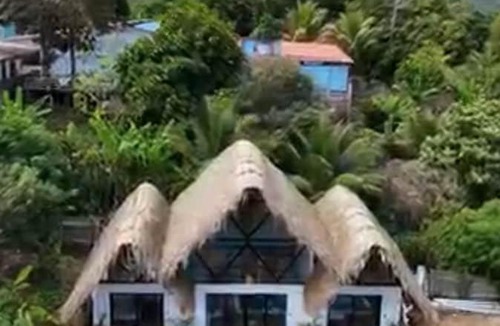 Sauce Villa | Majaz Cabañas Boutique con piscina y vistas a la Laguna Azul