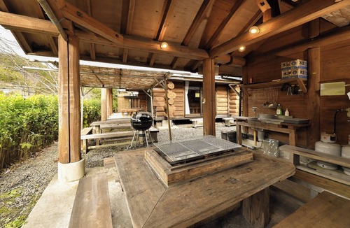 Gujo RV Rental | Maple House Capacity 10 people With separate /County Market Gifu