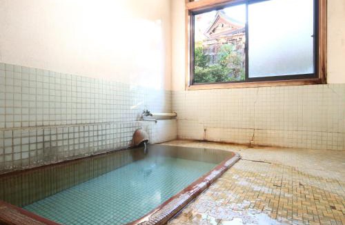 Yudanaka Shibu Onsen Hotel | Maruka Ryokan
