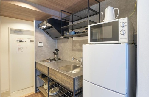 Meguro Apartment | MATSUMIZAKA Hill by Tranova