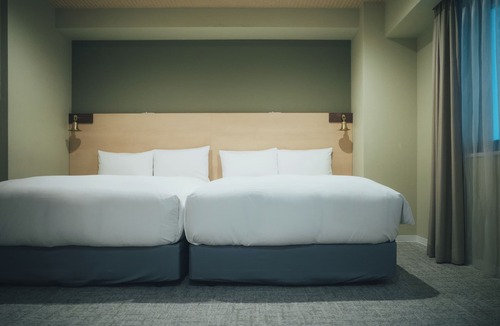 Shinsaibashi Hotel | Meander Osaka