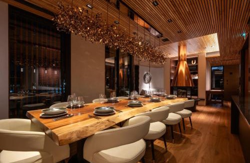 Hirafu Ski Chalet | Meigetsu Aki Niseko