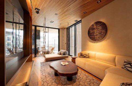 Hirafu Ski Chalet | Meigetsu Aki Niseko