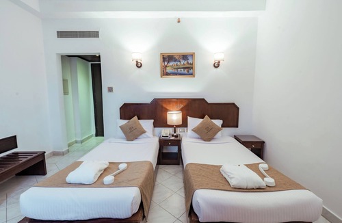 Sheraton Road -Sakkala Hotel | Minamark Resort & Spa, for families & couples only