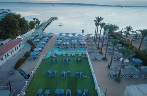 Sheraton Road -Sakkala Hotel | Minamark Resort & Spa, for families & couples only