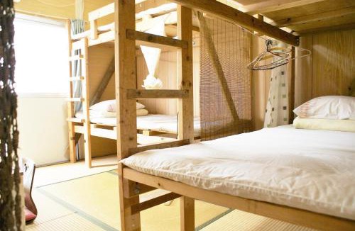 Yonabaru Hostel | Minshuku Agaihama