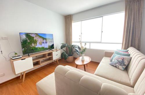 Santa Cruz Apartment | - Miraflores 2 Bedroom Apartment - Wifi - Hot Water