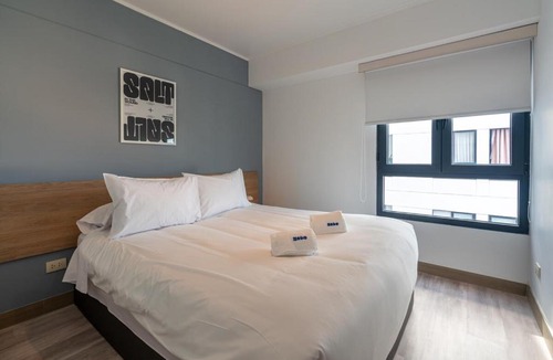 San Isidro Centro Financiero Apartment | Modern 2-Bedroom Apartment in San Isidro Financial District near El Olivar Park