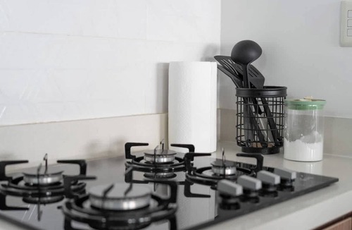 Leuro Apartment | Modern 2BR Apt for 8 +Parking | Central Miraflores