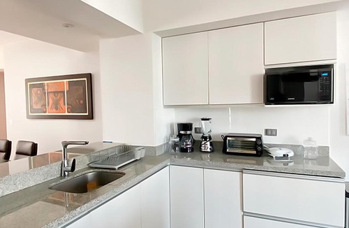 Miraflores Apartment | Modern apartment close to Love's park Miraflores