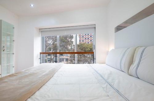 Miraflores Apartment | Modern Apt of 4 rooms with WiFi 100Mbps Parking Balcony
