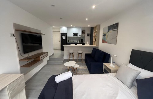 Miraflores Apartment | Moderno 2BR Center Miraflores- Balta 301