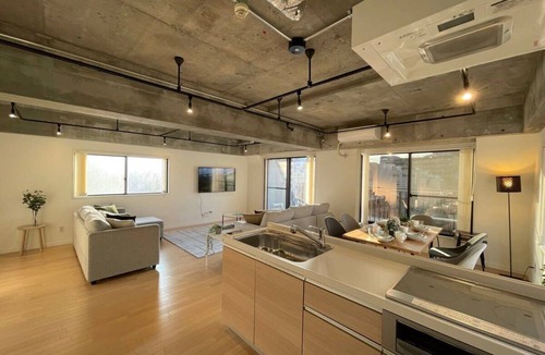Hiroshima City Centre Apartment | Moments from Peace Park | Modern City Retreat