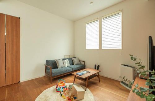 Koshi Villa | Mova Villa Koshi 三澤 2 - 新築一軒家貸切 無料駐車場付 ファミリー向け キッズフレンドリーな宿