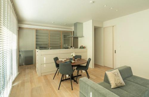 Koshi Villa | Mova Villa Koshi 大和 2-エレベーター完備 一軒家貸切-