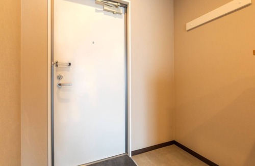 Chatan Hotel | Mr.KINJO in GRAND BLUE CHATAN