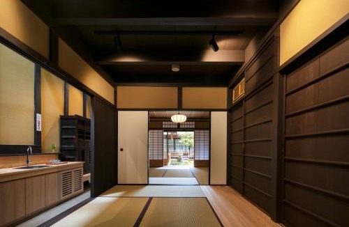 Shijo House | Nagaeke Residence - Kyoto City Designated Tangible Cultural Property -