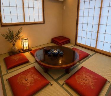 Naniwa Villa | Namba House