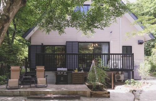 Nasu Villa | NASU terrace LEI プライベートバレルサウナとハーブ香るガーデンBBQ