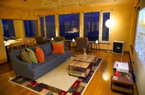 Hakodate Villa | Nesaki Native