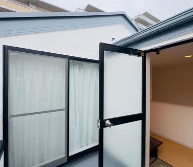 Tateishi Villa | NEW OPEN ! 6 SIMONS DOUBLE BEDS! LUXURY STAY at TOKYO SKYTREE ASAKUSA AREA
