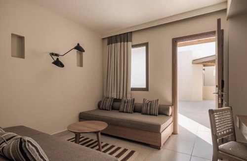 Port Ghalib Hotel | Newly Built Contemporary Room for Couples Near Pristine Coral Reef