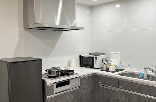 Kita House | Newly built [KAARA] 3 minutes from the station, near by USJ, Namba, and Umeda!