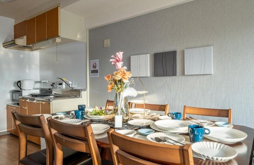 Nishi Apartment | Newly opened Hotel 7 京セラドーム徒歩10分 道頓堀 関西空港 大阪城 海遊館直行 USJ1回乗換 出張 Family friendly Free parking 15 minutes by car to USJ