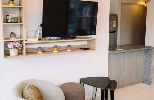 Lince Apartment | Newly Renovated 2BR Apartment in Lima