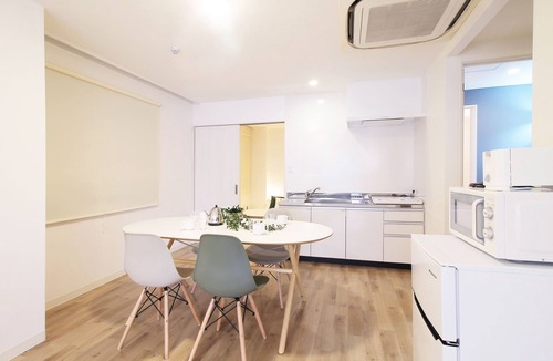 Hiroshima City Centre Apartment | Nikke Building (401, 402)