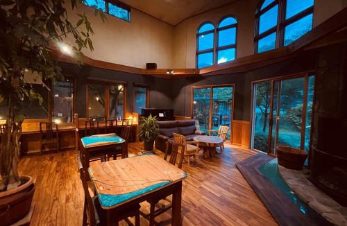 Nikko Bed & Breakfast | Nikko Akarinoyado Villa Revage