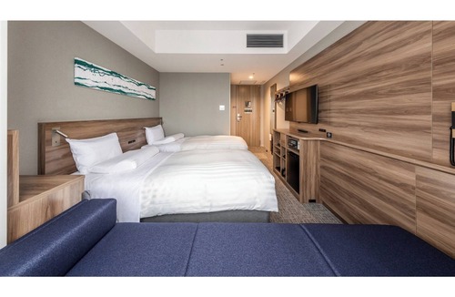 Ariake Hotel | Nonsmoking Deluxe Corner Twin Room Breakfast included /Koto-ku Tokyo