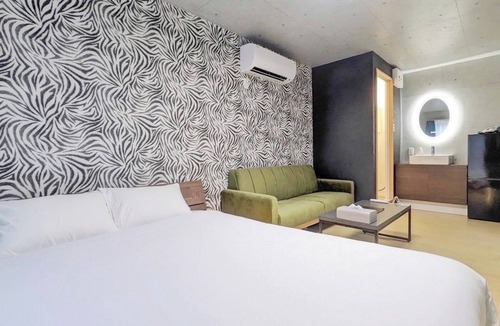 Yonaguni Hotel | Nonsmoking Room only Superior Queen Limited number of rooms/Yaeyamagun Okinawa