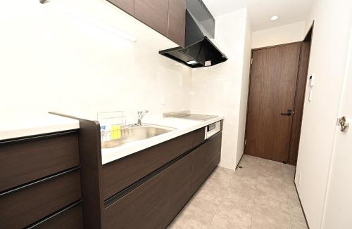 Shinjuku Villa | NY Hotel Premium 2 新宿3階建て4室1バスルーム1シャワー3トイレ