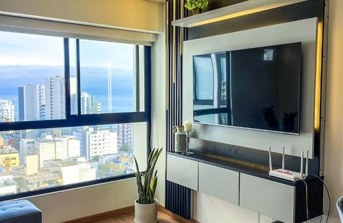 Miraflores Apartment | Ocean view 1 BR Miraflores with parking