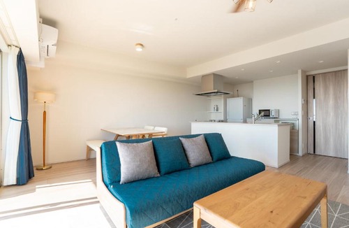Kitanakagusuku Hotel | Ocean View& Bath room with 70m2 and more at 12F モンドミオ沖縄