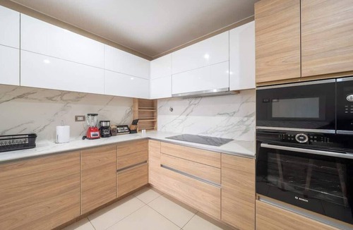 Reducto Apartment | Ocean View Luxury Apt | King Bed |Walk to Larcomar