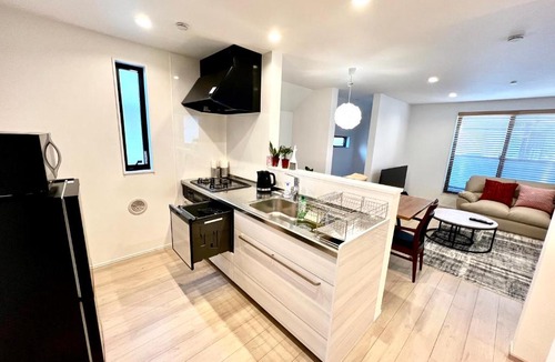 Shinjuku Apartment | Ochiai Open House