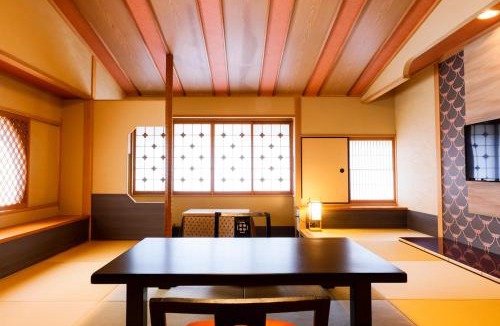 Kinosaki Onsen Hotel | Onishiya Suishoen