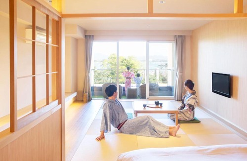 Shirahama Hotel | Ooedo Onsen Monogatari Premium Shirahama Gyoen