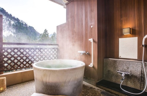 Kaga House | Ooedo Onsen Monogatari Premium Yoshinoya Irokuen