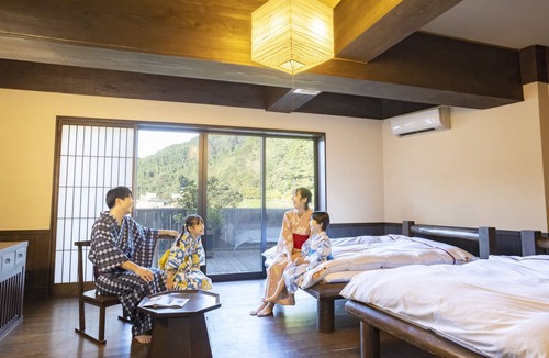 Maniwa House | Ooedo Onsen Monogatari Terunoyu