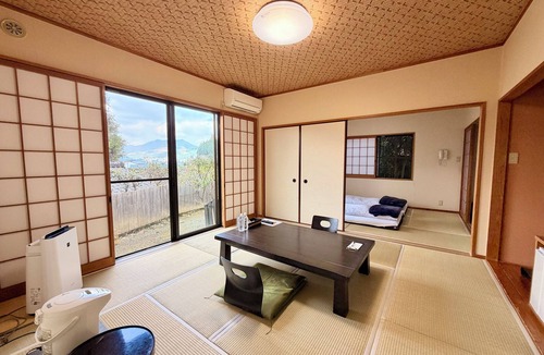 Yufuin Onsen Hotel | Oyado Tamayura