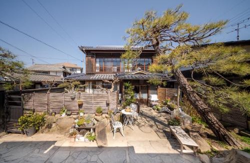 Naoshima-cho Bed & Breakfast | Oyajino Umi