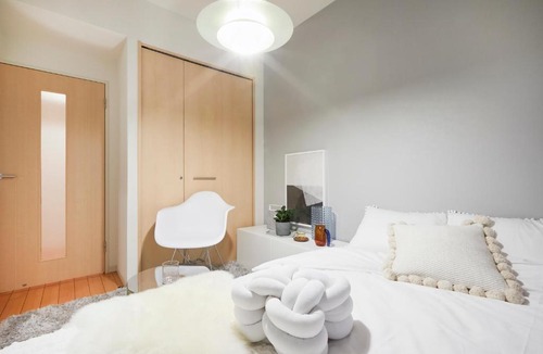 Kabukicho Apartment | P OIN T - Shinjuku Kabukicho Designer's Apartment I