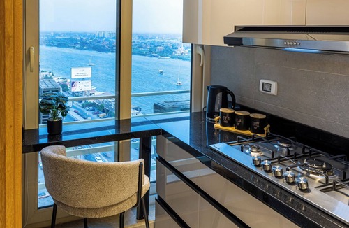 Al-Basatin Apartment | Panoramic Nile View Luxury 3BR in Maadi